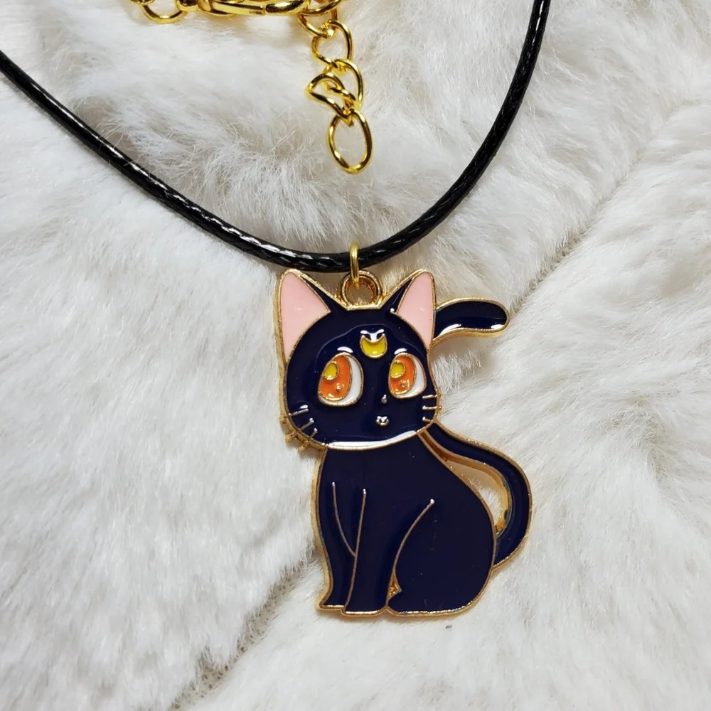 Sailor moon Luna cat gold pendant necklace
